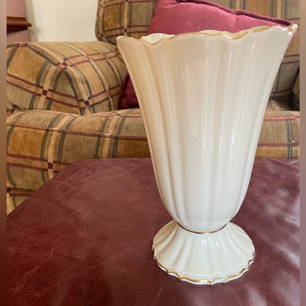 SOLD Vintage Lenox China Symphony vase